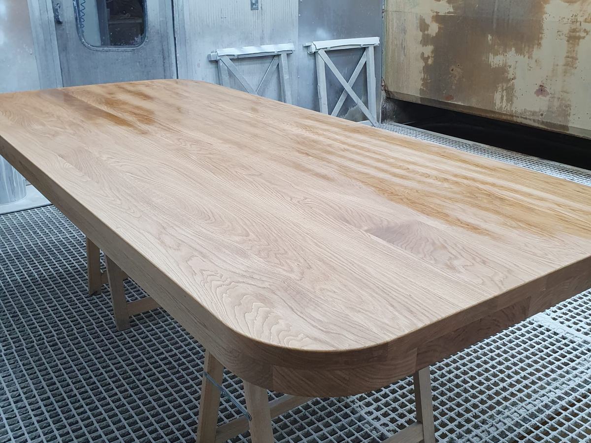 Table en chêne massif